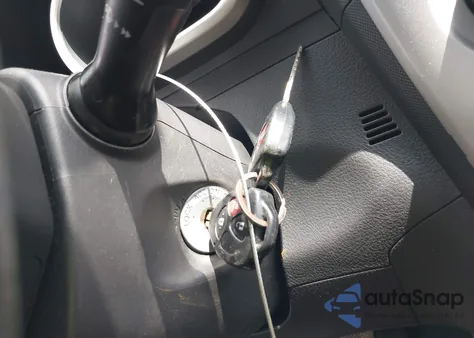 2010 Pontiac Vibe from USA, damaged, VIN 5Y2SP6E02AZ411218